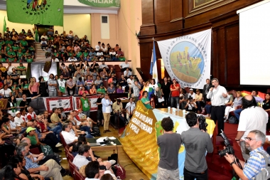 Rodríguez estuvo presente en el Foro Agrario y señaló a Vidal como "responsable de la crisis"