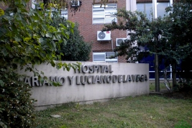 Una adolescente de 14 años estaba festejando Navidad y fue herida por una bala perdida