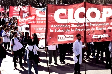 Médicos renuevan el pedido de apertura de paritarias después del debate por la Ley Impositiva