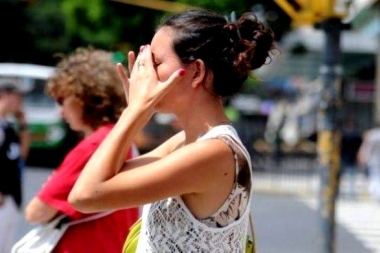 Riesgo Amarrillo: mirá recomendaciones para prevenir golpes de calor y deshidratación