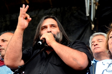 Baradel aseguró que los gremios docentes le exigirán “más a Kicillof que a Vidal”