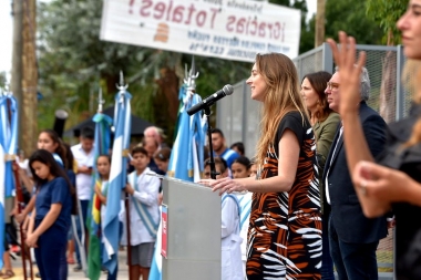 Junto al intendente de Tigre, Vila dio comienzo al ciclo lectivo en escuelas secundarias