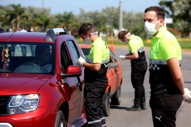 Cuarentena en La Plata: bloqueo en varios accesos a la ciudad y controles vehiculares más estrictos