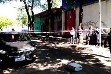 Billinghurst: desde tres autos balearon a una casa y resultaron heridos una moradora y un transeúnte