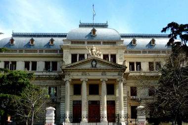 Sorpresa y disgusto en la Legislatura por el proyecto de endeudamiento inconsulto de Kicillof
