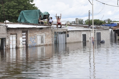 La Provincia despliega operativo de asistencia a las zonas afectadas por el agua