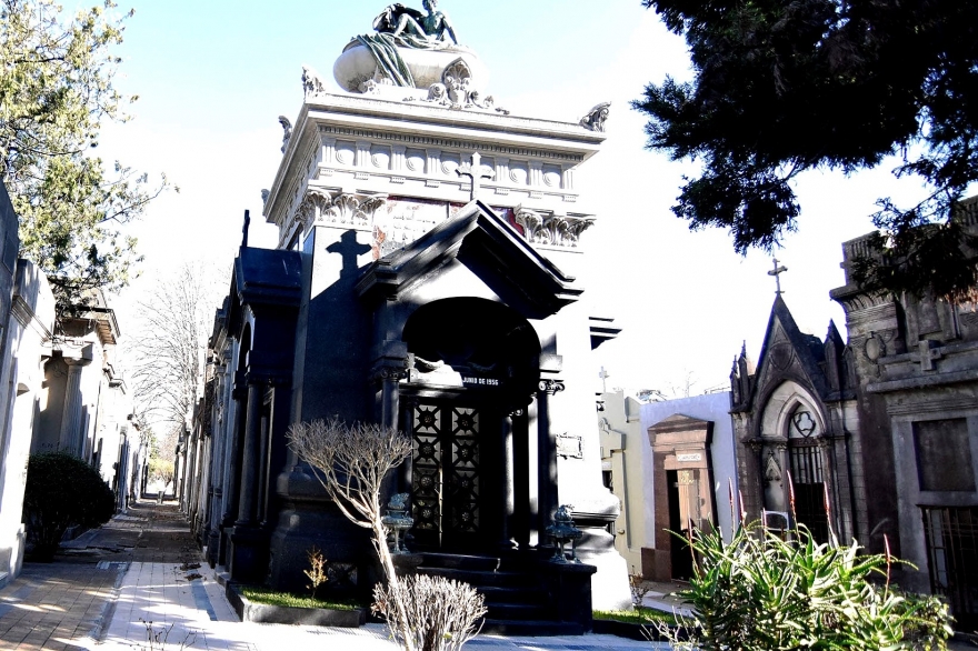 Desde hoy, reabren el Cementerio Municipal de La Plata: habrá un estricto protocolo sanitario