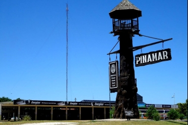 Una promo: el intendente de Pinamar planea cobrar una "tasa Covid-19" a los turistas