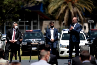 Insaurralde presentó equipamiento policial en Lomas de Zamora: “La seguridad es mi obsesión”