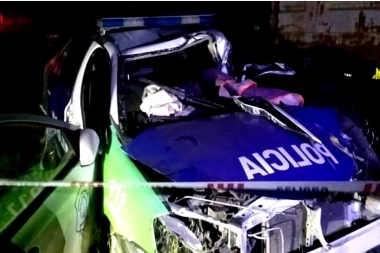 Bahía Blanca: un policía muerto y otro herido tras choque de un patrullero contra un tren de carga