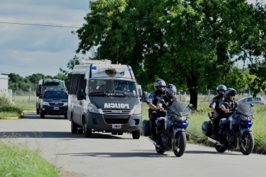 Arribó a La Plata el acusado de cometer el doble crimen en Punta Lara