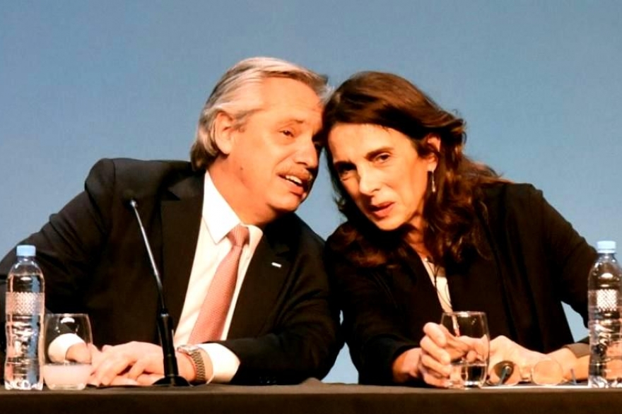 Renunció Bielsa al Ministerio de Habitat de la Nación: la reemplaza el intendente Ferraresi