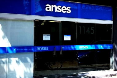 Cuándo cobro: pagos de Anses AUH, Programa Hogar y otros para el 24 de noviembre