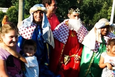 Llegan Melchor, Gaspar y Baltazar: San Vicente celebra el día de Reyes Magos