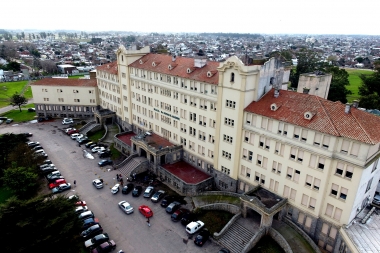 Un anciano murió al caer del tercer piso del Hospital de Mar del Plata