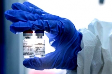 Por recomendación de la ANMAT, Salud aprobó “con carácter de urgencia” la vacuna rusa Sputnik V