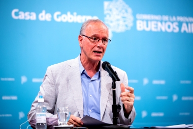 Vacunas desechadas en Olavarría: Gollan dijo que la perrilla de temperatura fue girada a 26 grados