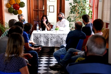 El Ministro de Desarrollo Agrario de Kicillof se reunió con productores de Tandil