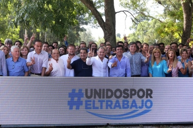 Inspirado, Mussi presentó los Diez Mandamientos para la "unidad" del peronismo