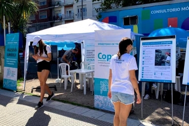 Desde el Ministerio de Trabajo bonaerense instaló puntos de atención en la Costa Atlántica