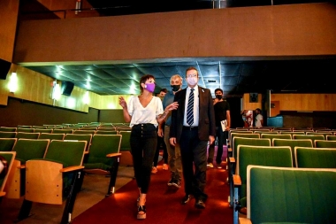 Mayra Mendoza recibió a Tristán Bauer y destacó la ampliación de expresiones culturales