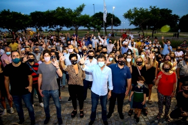 Lousteau y Posse congregaron a jóvenes radicales en Vicente López