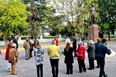 Castelli participó del homenaje por el 70° aniversario del Instituto María Susana de Puan