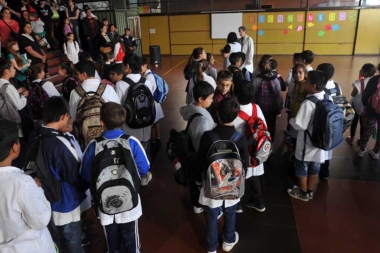 Tras un escenario caliente, iniciaron las clases en todas las escuelas y esta tarde habrá nueva mesa paritaria