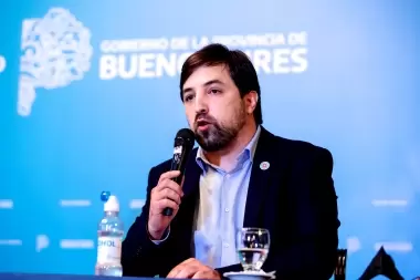 Kreplak insistió en encrudecer las restricciones y habló de la falta de provisión de oxigeno
