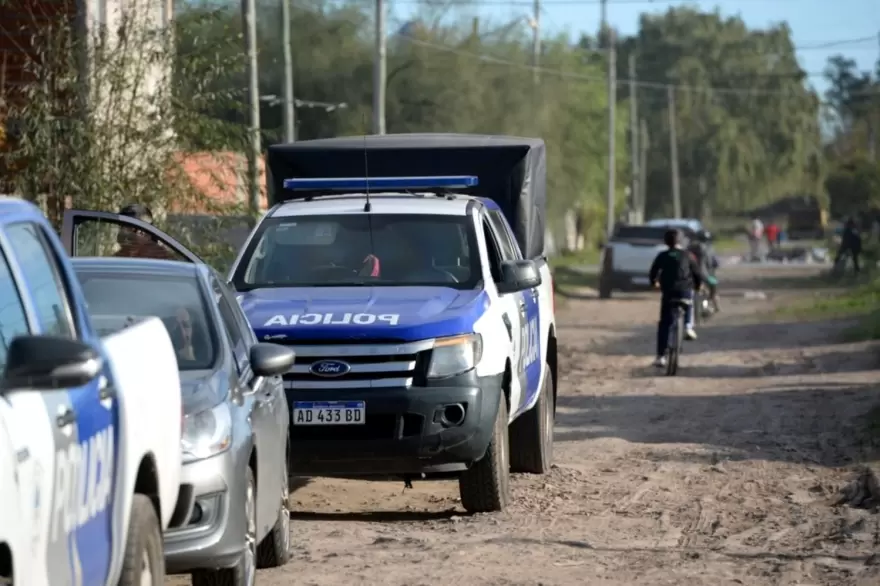 Doble crimen en La Plata: qué se sabe del policía que mató a su pareja y a una amiga trans