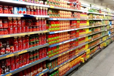 Presentan proyecto para promover las PyMEs en las góndolas de los supermercados