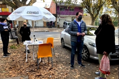 Amendolaggine recorrió Gutiérrez y apuntó: “Pareciera que el municipio no está presente”