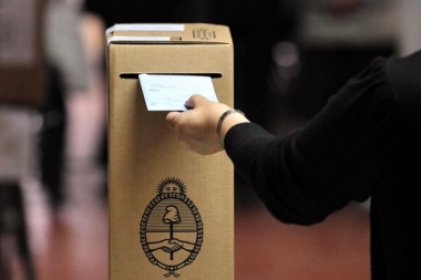 En Provincia oficializan las fechas de las PASO y las elecciones legislativas