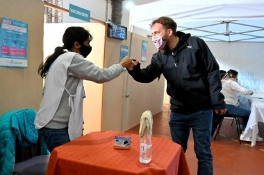 Otermín visitó General Belgrano y General Paz junto a De Jesús y “Cote” Rossi