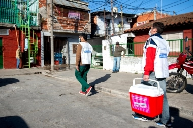 Más de 65 mil bonaerenses recibieron vacunas durante las postas itinerantes