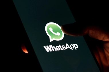 Cómo ver un mensaje de WhatsApp sin “clavar el visto”