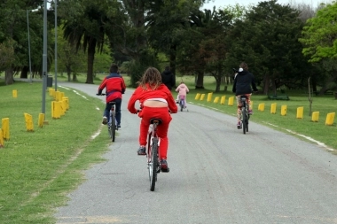 Actividades y talleres al aire libre en el Parque Ecológico de La Plata