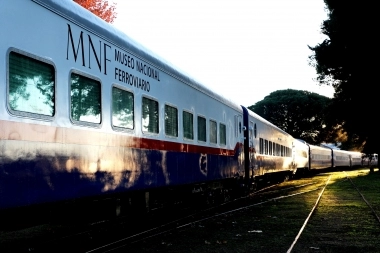 El Tren Cultural Itinerante comenzó a recorrer distintos puntos de la Provincia