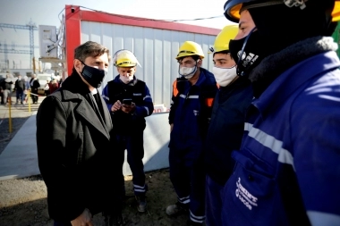 Kicillof y Secco recorrieron obras en la Central Térmica Ensenada Barragán