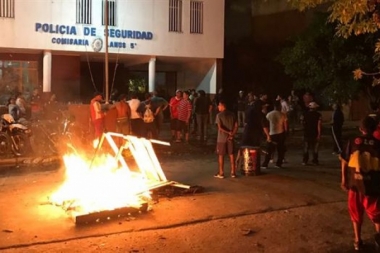 Represión de la Policía Local en un merendero de niños y jóvenes en Lanús