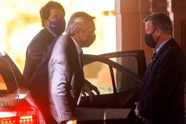 Casa Rosada: reunión de funcionarios “Albertistas” y la llegada de Aníbal Fernández