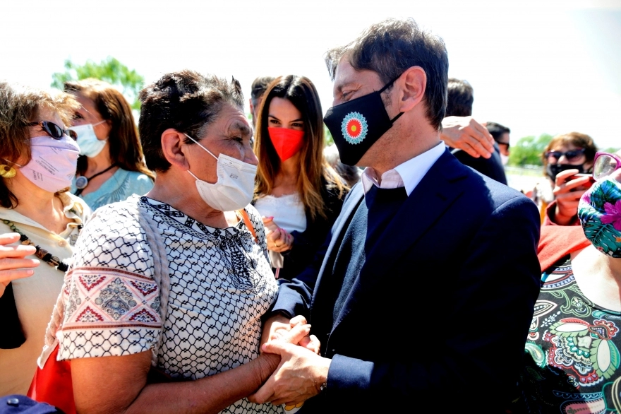 Kicillof acompañó anuncios de beneficios en turismo para jubilados del PAMI