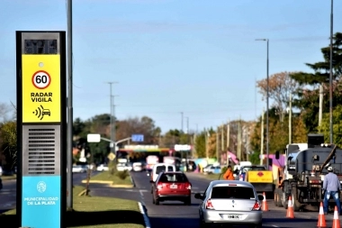 Implementarán controles viales electrónicos con sanciones en La Plata