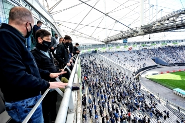 Kicillof fue a ver al partido de Gimnasia vs Sarmiento en el Estadio Único