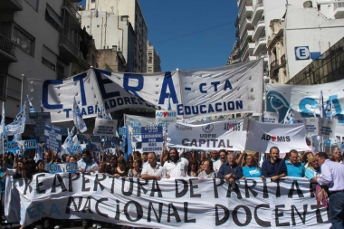 La Justicia frenó el fallo que obligaba a Nación a convocar a paritaria docente