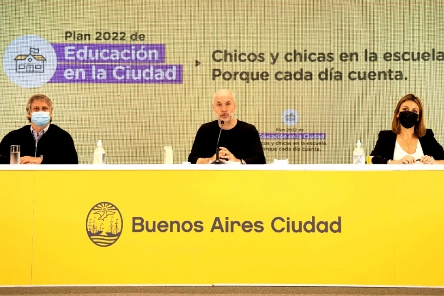 Larreta presentó el calendario escolar 2022 con días de clases agregados