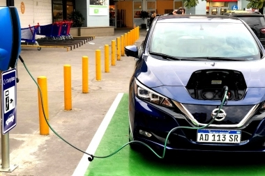 La Plata: eximen de algunos impuestos a vehículos eléctricos e híbridos