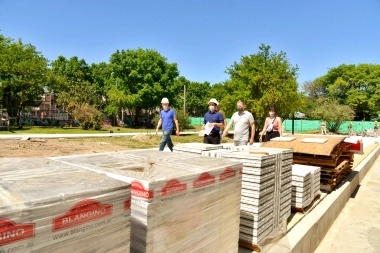 Gray visitó las obras de renovación de la Plaza Aráoz Alfaro