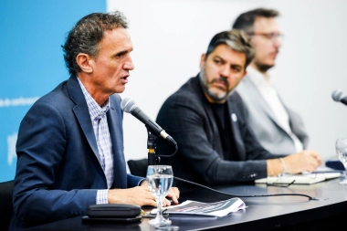Katopodis cuestionó el “abandono” de Milei y ponderó la “apuesta al desarrollo productivo” de Kicillof