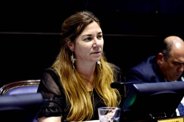 El ping pong de preguntas de Cronos: la diputada bonaerense Zuccari